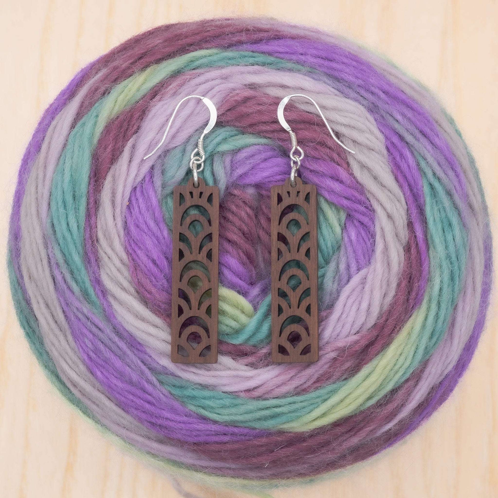 Geometric design drop earrings